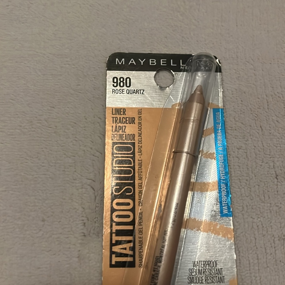 NWT Maybelline Eyeliner 980 Rose Quartz - Picture 2 of 6